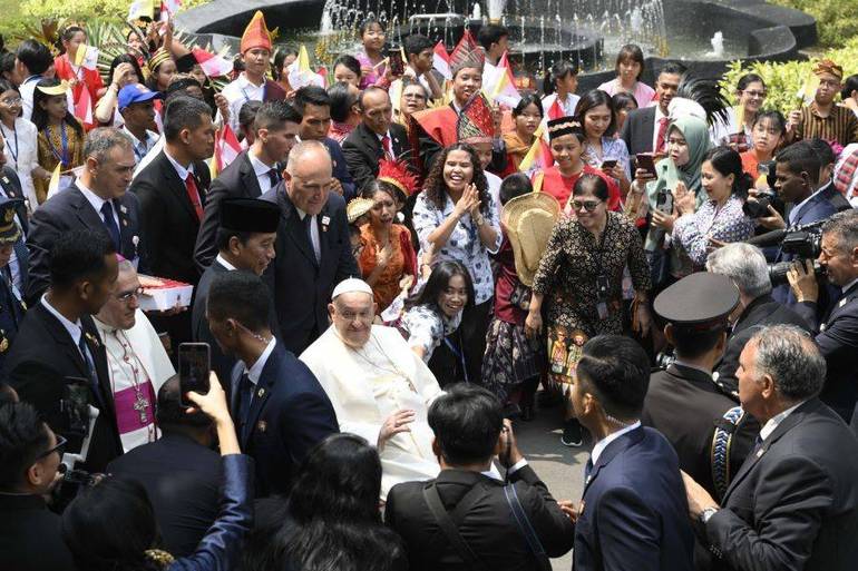 Papa Francesco in Indonesia