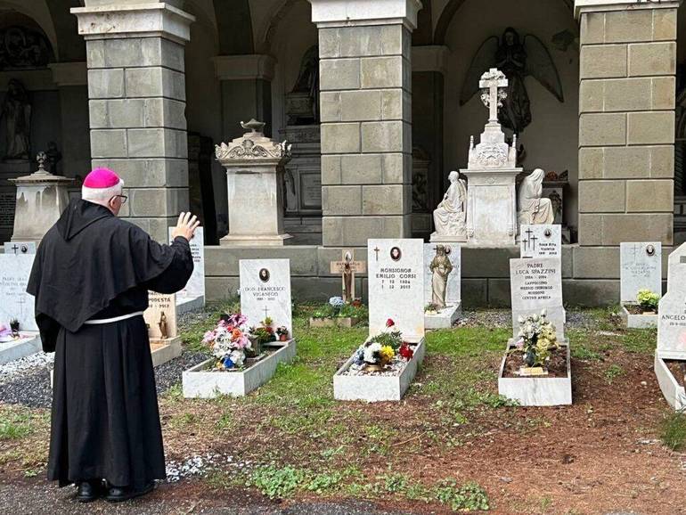 Le celebrazioni presiedute dall’Arcivescovo per la festa di Ognissanti e per la commemorazione dei fedeli defunti