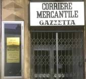 Una targa per celebrare i 200 anni del 'Corriere Mercantile'